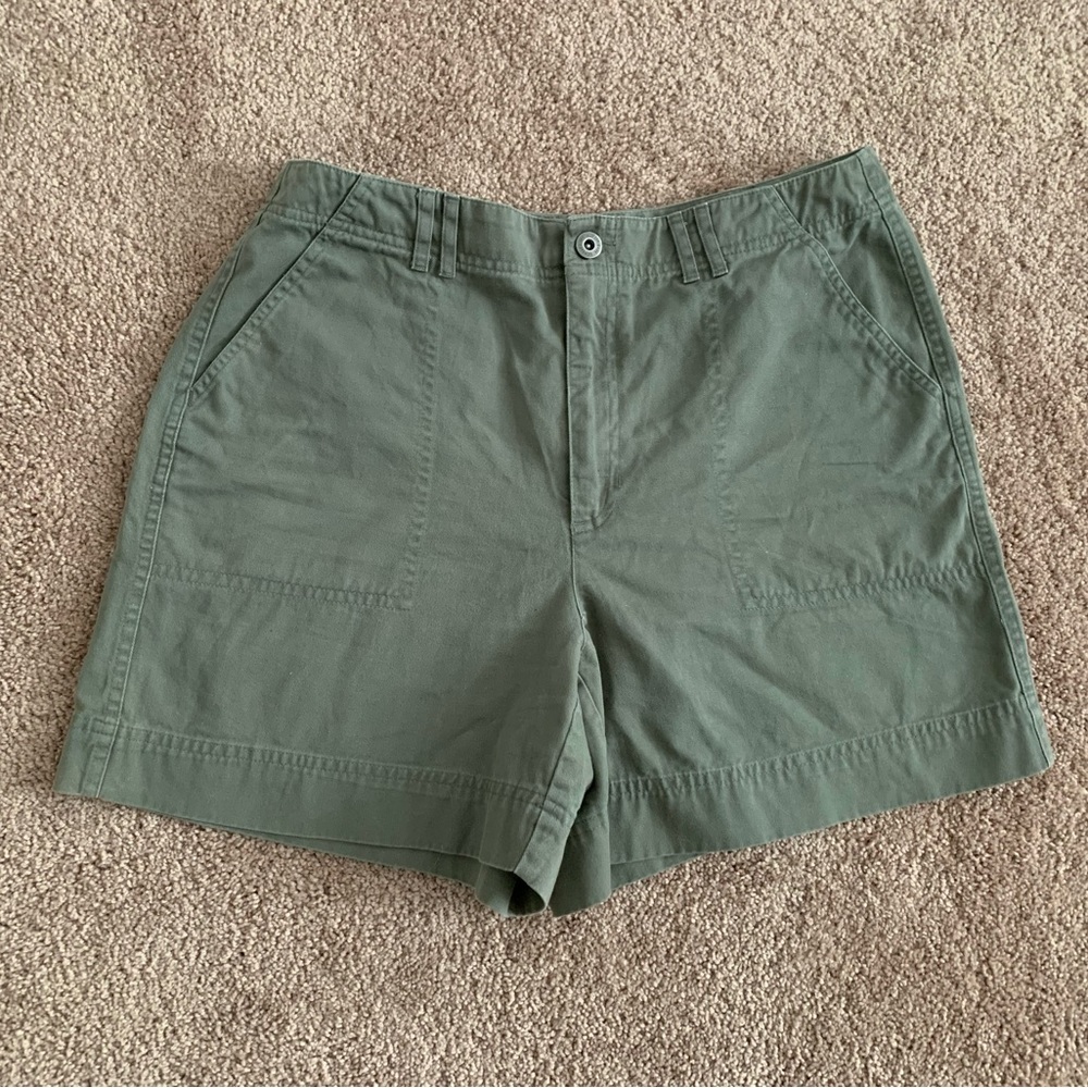 Liz Clairborne Green Shorts - Size 12
